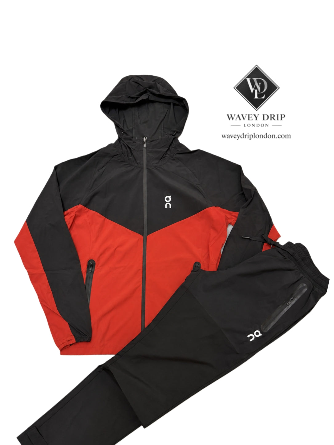 On Cloud Running Chevron Tech Tracksuit – Black/Red