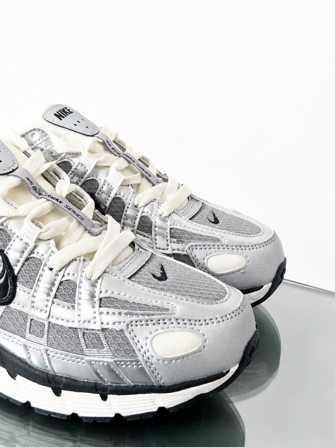 Nike P6000 - Silver / White