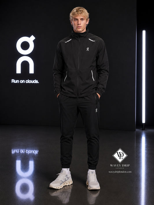 On Cloud Running Reflective Performance Tracksuit – Black Edition