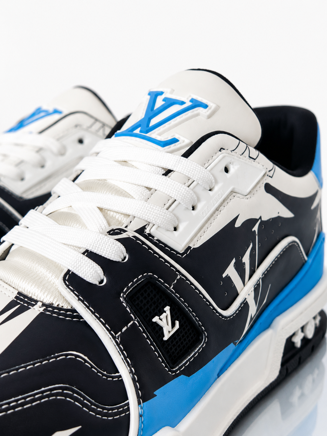 Louis Vuitton Low Sneakers - White Black & Blue