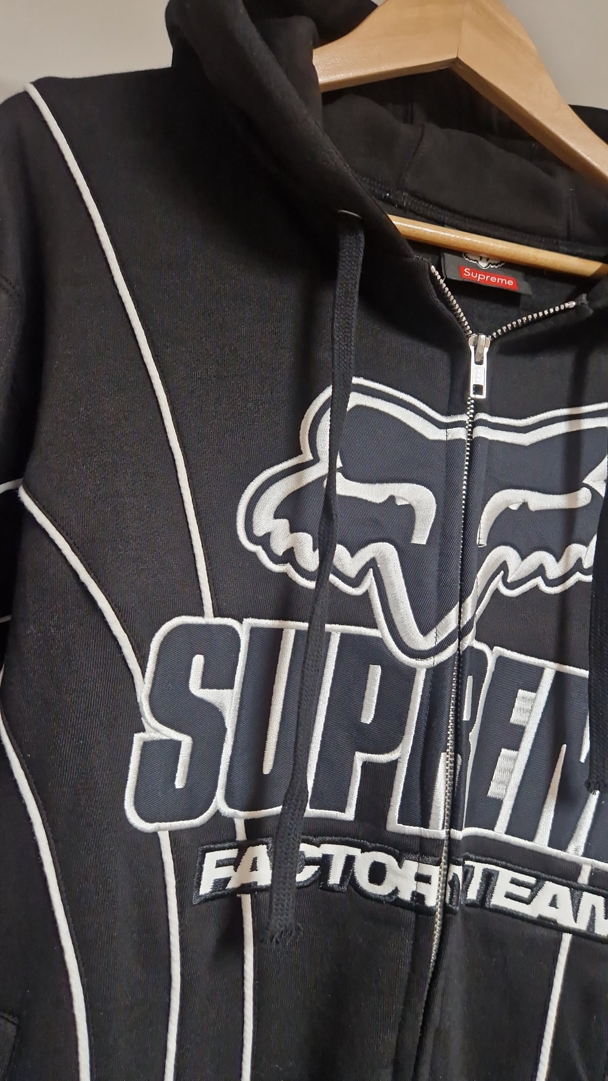 Supreme Hoody Black