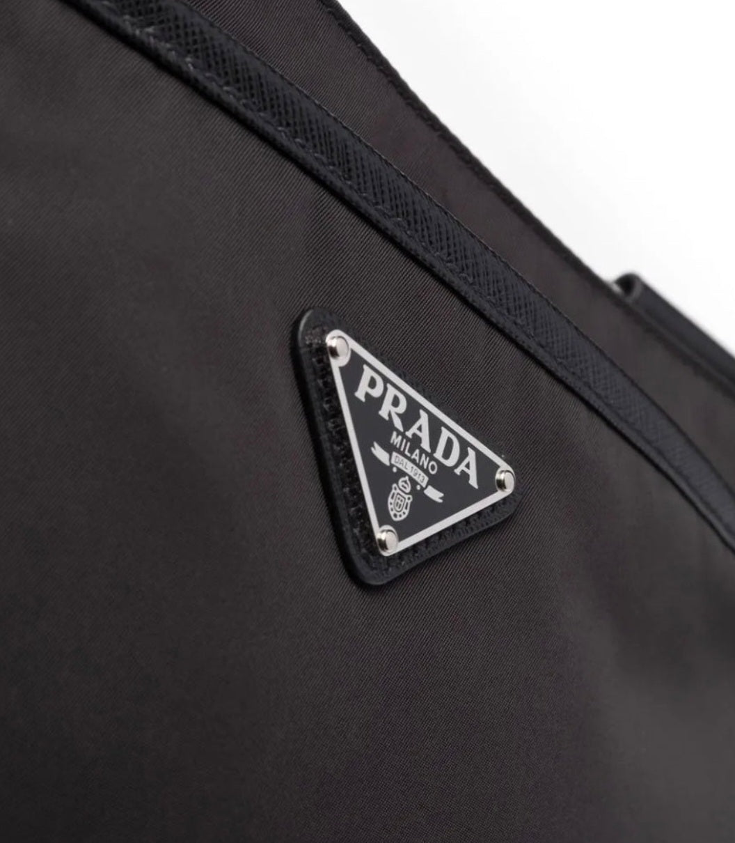 Re Nylon Shoulder Bag