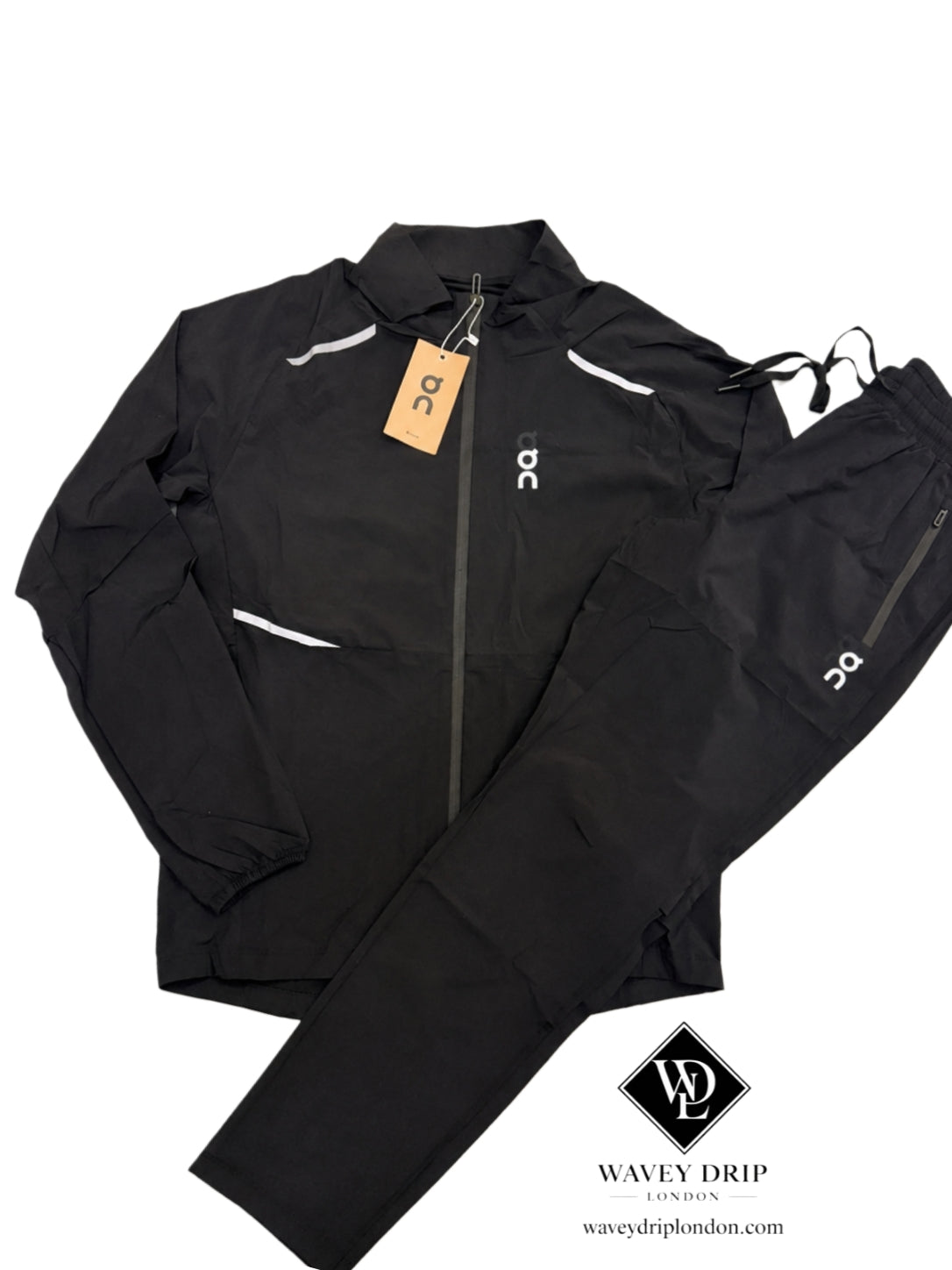 On Cloud Running Reflective Performance Tracksuit – Black Edition