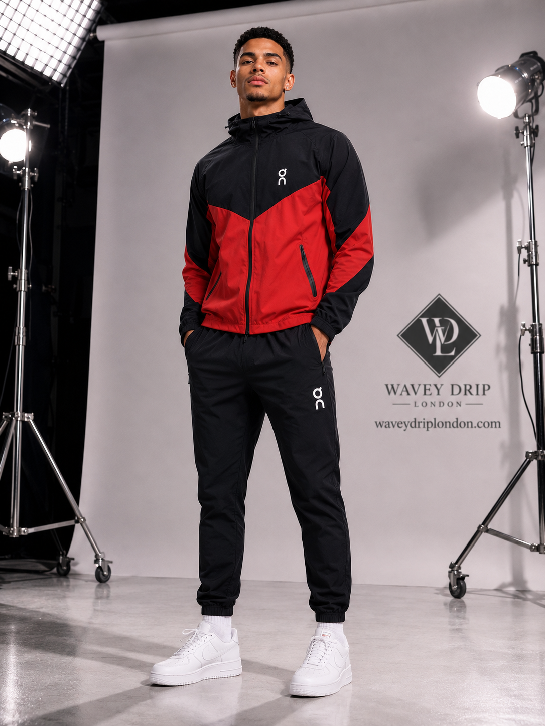 On Cloud Running Chevron Tech Tracksuit – Black/Red