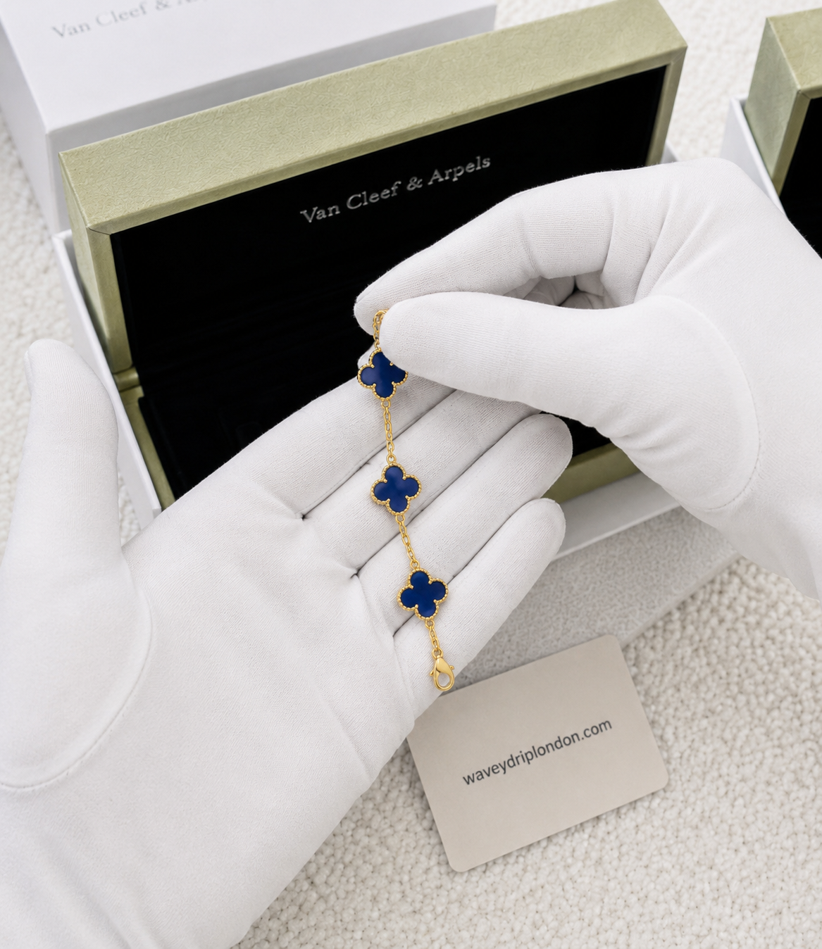 Van Cleef Blue Clover Braclet - Gold