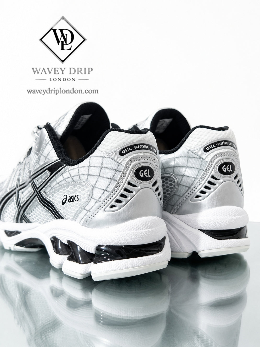 Asics Sneakers